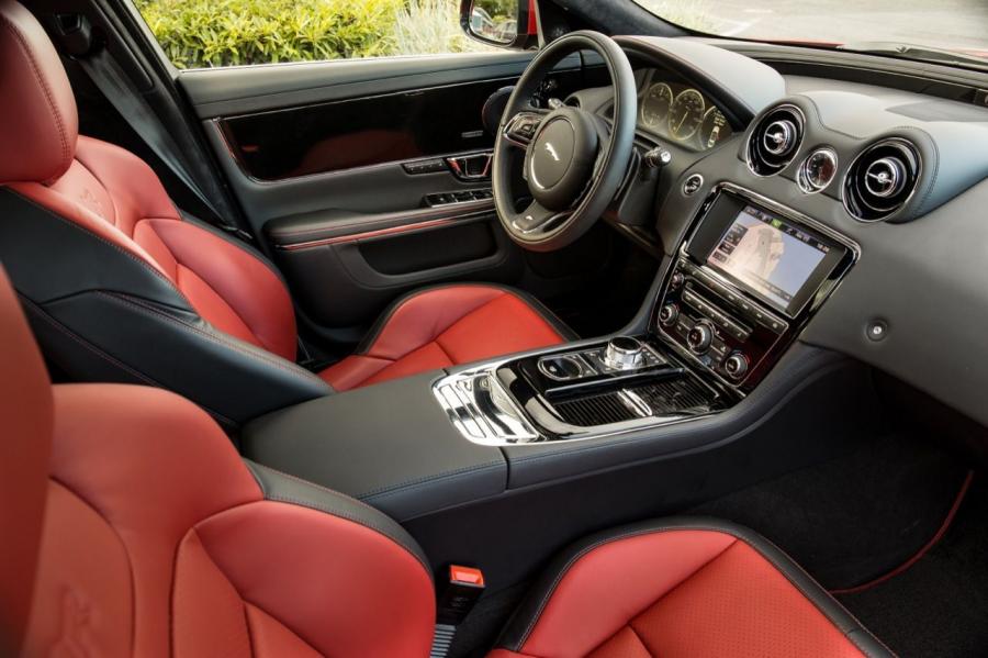  Jaguar XJR 2014 года  (фото 16 из 116)